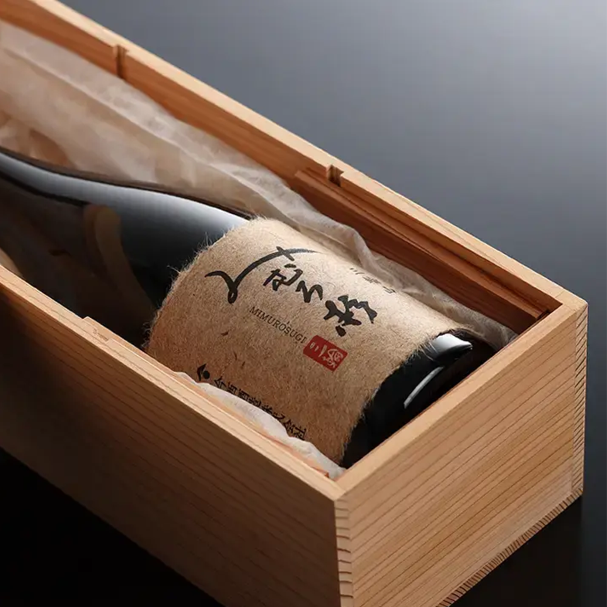 Mimurosugi Junmai Daiginjo Fukuro-shibori Miwayama (720ml)