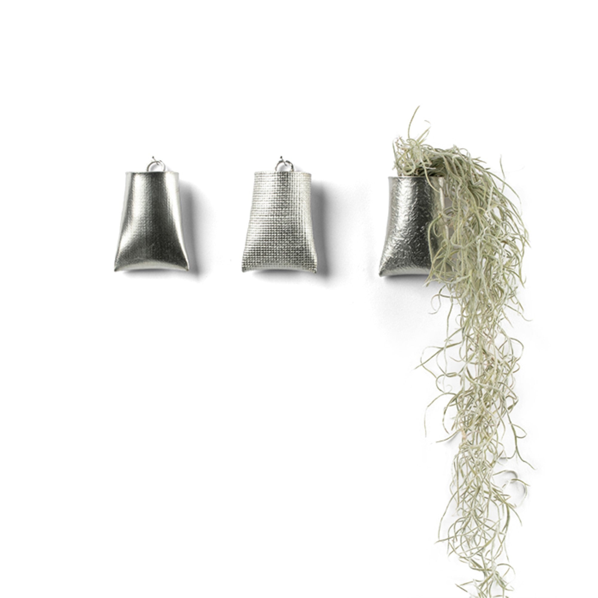 Nousaku Suzuhana - Cracked Ice