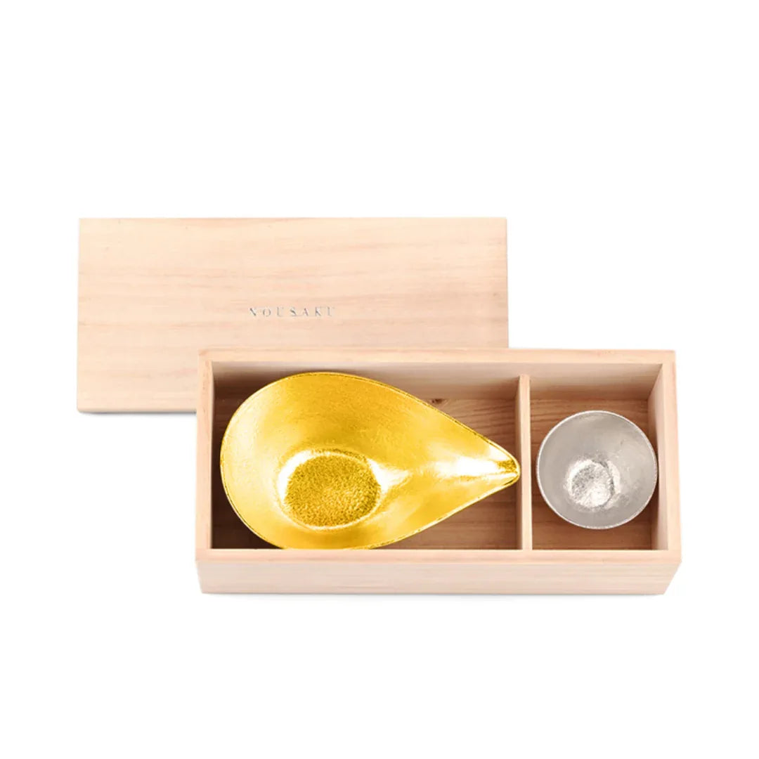 Nousaku_Gold_Pitcher_and_silver_cup_set - SAKE MAMA | 日本酒ママ